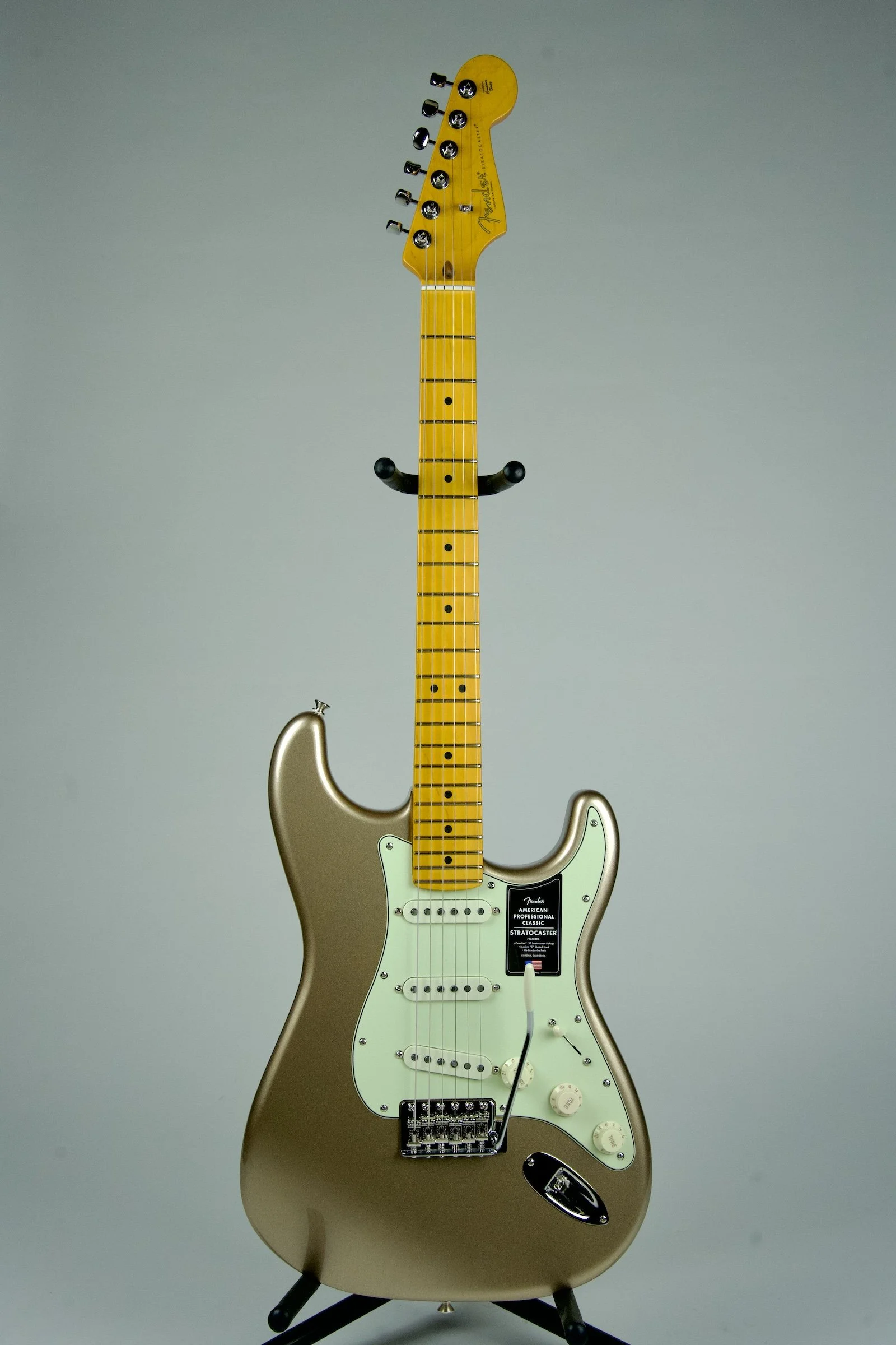 Fender American Professional Classic Stratocaster Dakota Red